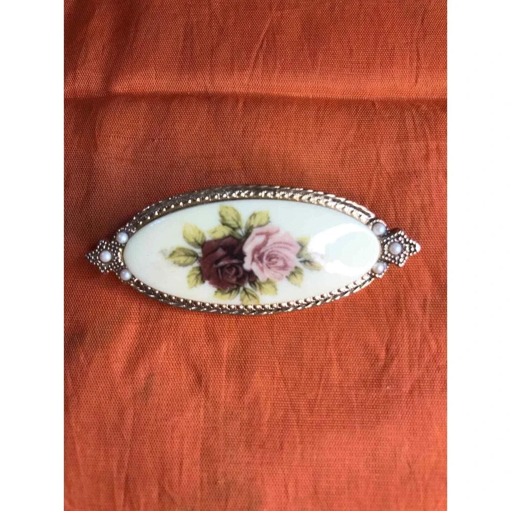 Brooch Pink Purple Cabbage Roses Victorian Style Vintage Oval